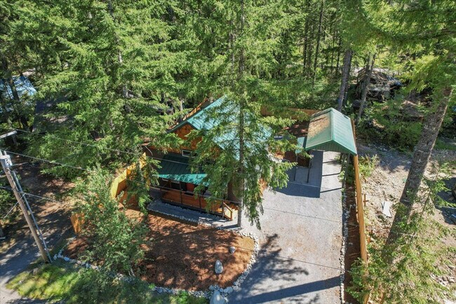 Building Photo - 125 Mountain View Dr