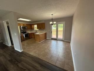 Building Photo - 407 Bertha Way