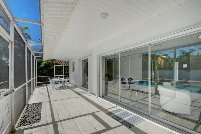 Building Photo - 1171 Bimini Ln