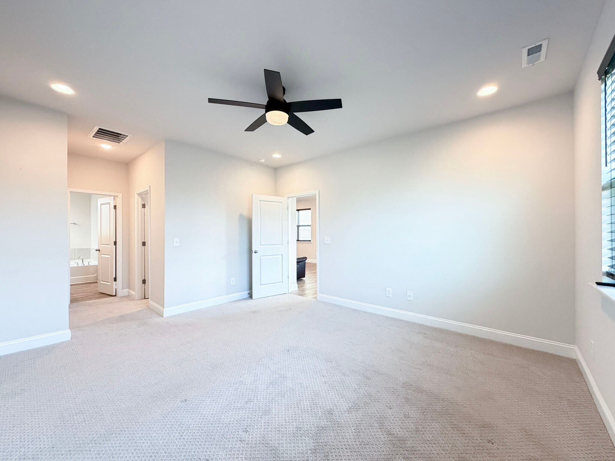 Building Photo - 219 Wood Orchid Ln