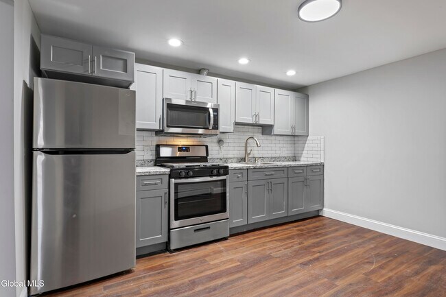 Building Photo - 69 2nd St