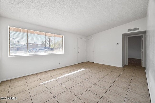 Building Photo - 441 N Williams