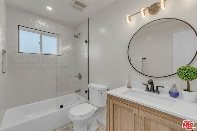 Building Photo - 10347 Hillhaven Ave