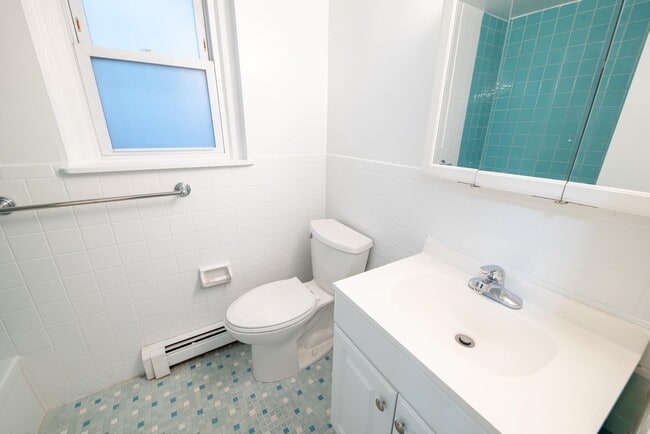 Building Photo - 6219 Polk St