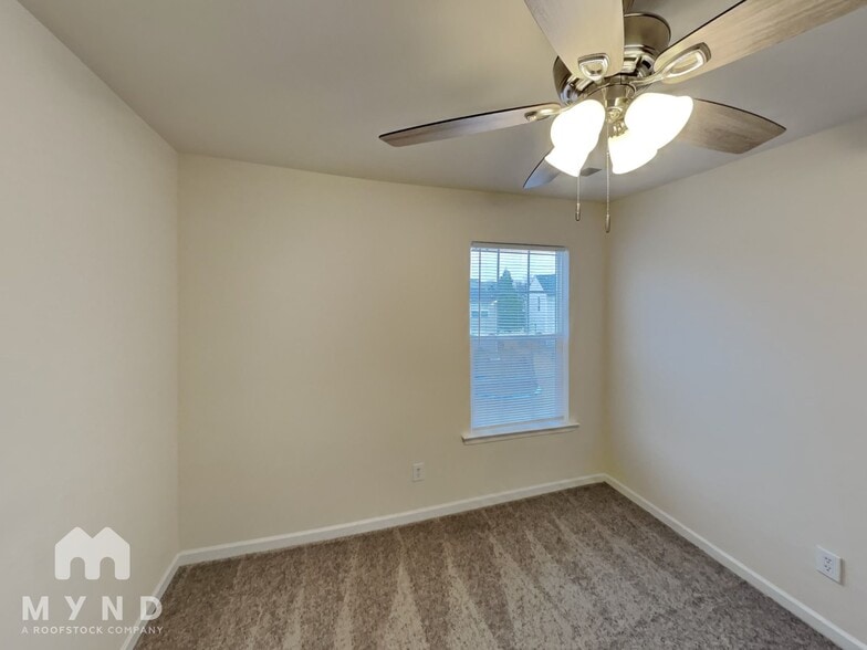 Building Photo - 10629 Claude Freeman Dr