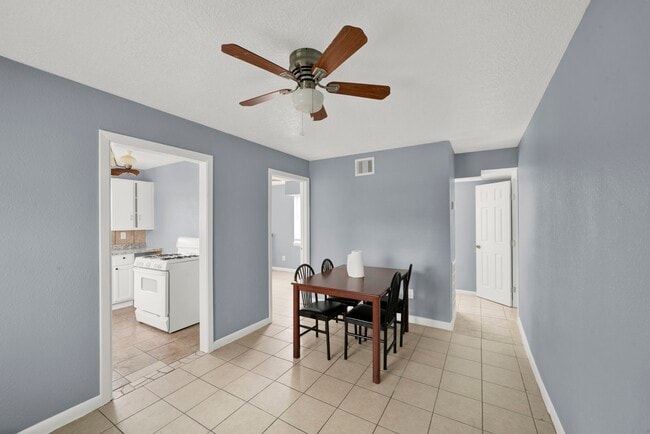 Building Photo - 1009 Witter St