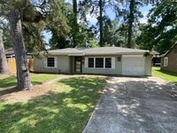 Building Photo - 3825 Hyde Park Row