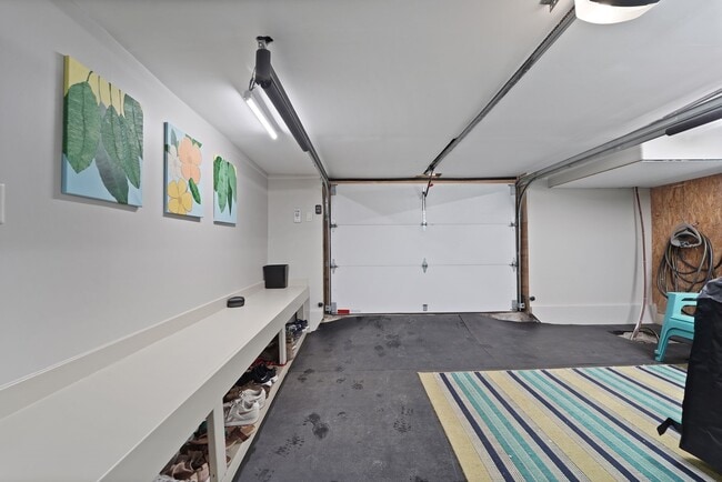 Building Photo - 334 Broad St