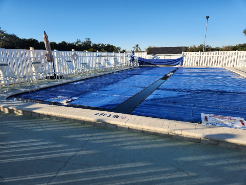 Building Photo - 420 49th St E