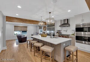 Building Photo - 111 Sanborn Ave