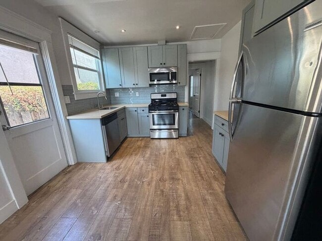 Building Photo - Charming Imperial Beach Home Minutes from the Coast