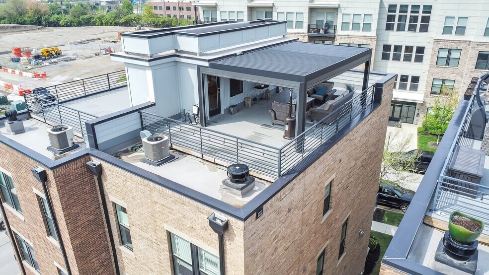 Rooftop - 754 N 6th St