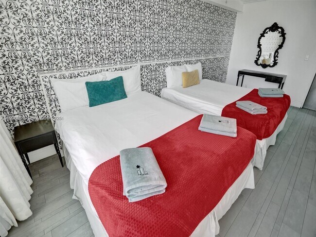 Building Photo - 1100 West Ave