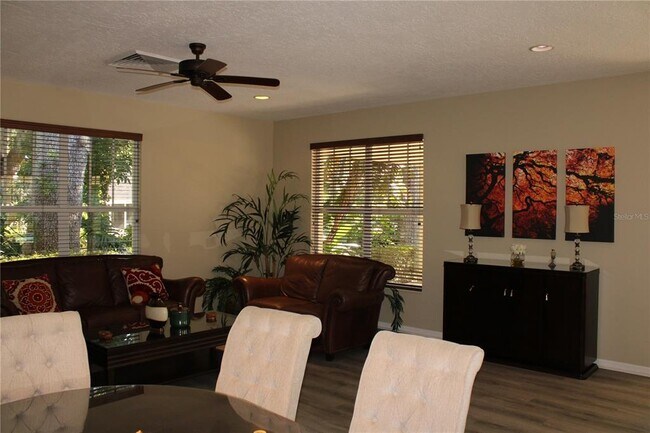 Building Photo - 11257 28th St Cir E