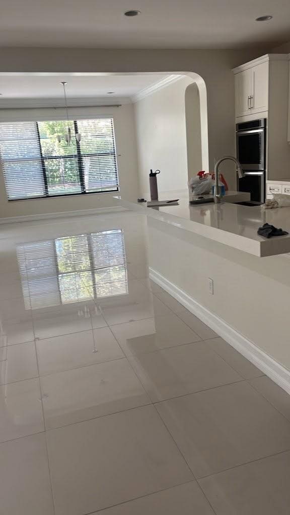 Building Photo - 8935 Watercrest Cir W