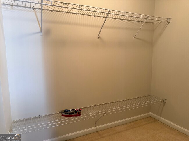 Building Photo - 380 Vine Mountain Way