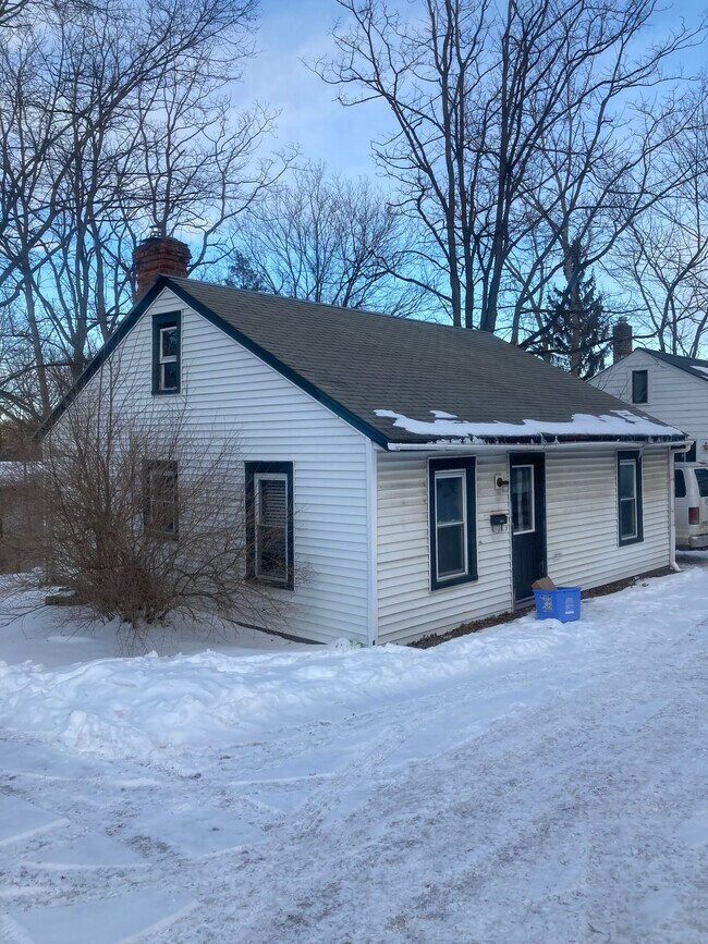 366 Riverside Ave - 366 Riverside Ave Burlington VT 05401 | Apartment ...
