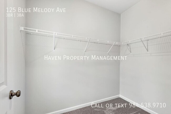 Building Photo - 125 Blue Melody Ave