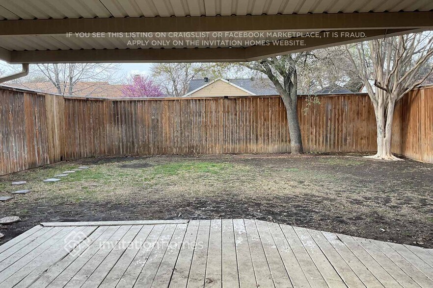 Building Photo - 1325 Clearview Dr