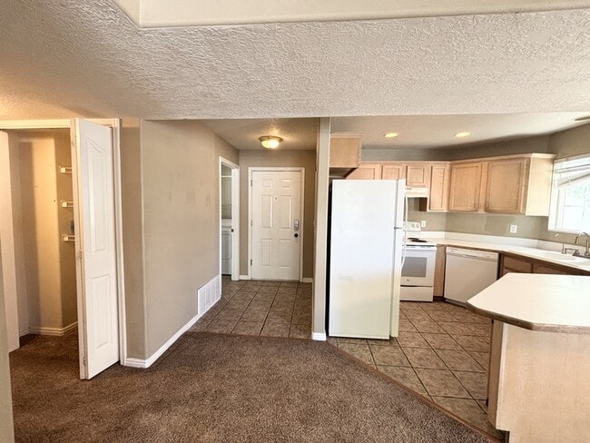 Building Photo - 1311-1200 1200 W
