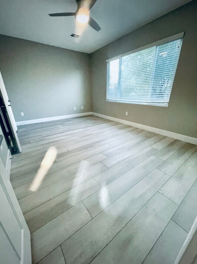 Building Photo - Charming Single-Story Corner Lot Home in Solera 55+ Community