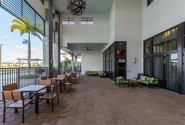 Building Photo - 16060 NW 89th Ct