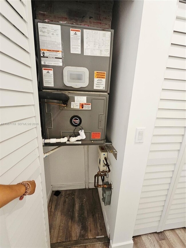 Building Photo - 127 NE 184th Terrace