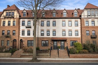 Building Photo - 1-94 Burns St