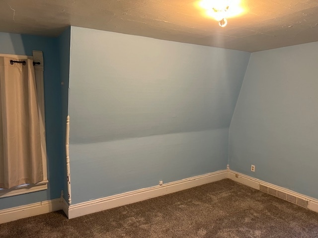 Building Photo - 111 Farnham St