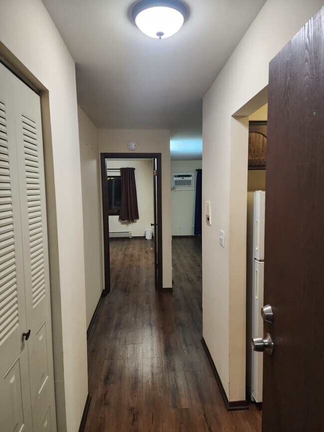 Building Photo - 235 N Mill Rd