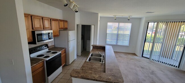 Building Photo - Serenata One bedroom Condo