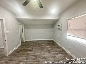 Building Photo - 7550 Oak Chase