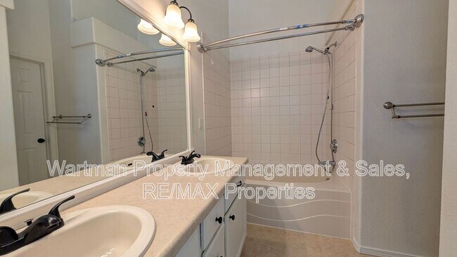 Building Photo - 5120 Finadene Ct
