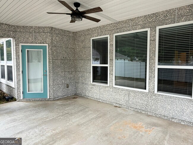 Building Photo - 126 Miller Ct