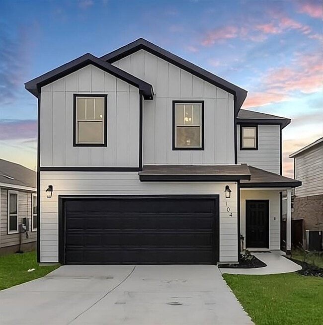 Building Photo - 104 Hellfighters Wy