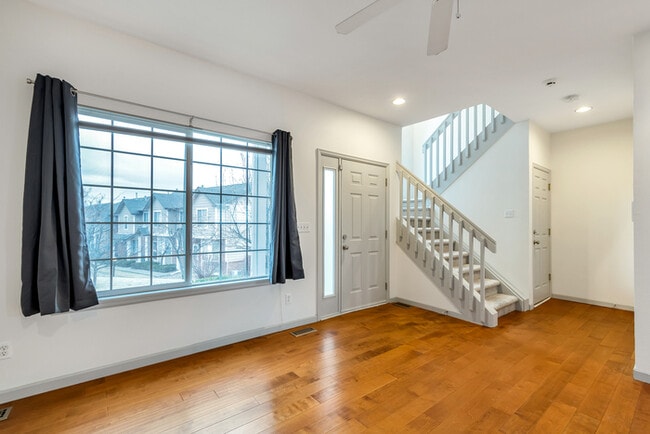 Building Photo - 2 Bedroom Condo in Littleton with a Fireplace and 2-car Garage!