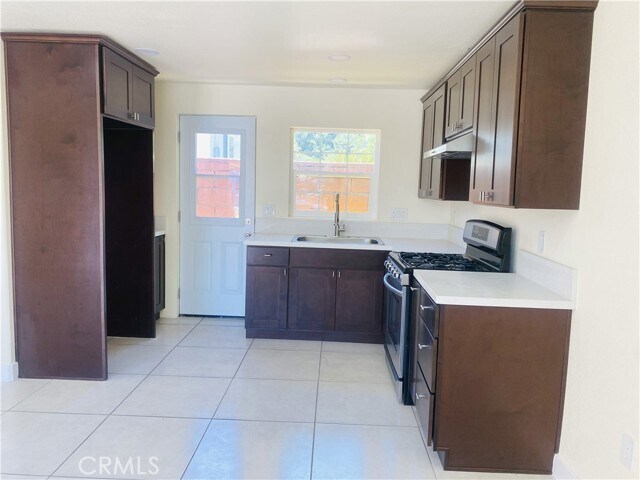 Building Photo - 2558 Lullaby Ln