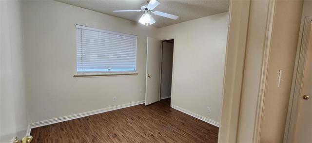 Building Photo - 2204 Turf Club Dr