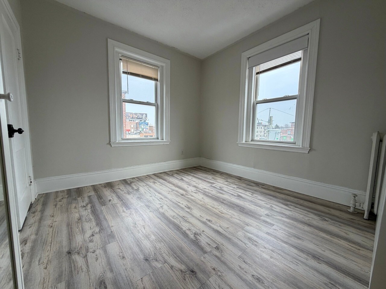 Building Photo - 14 Glenville Ave