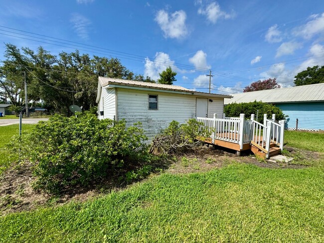 Building Photo - Adorable 2-Bedroom Home for Rent in Plant ...