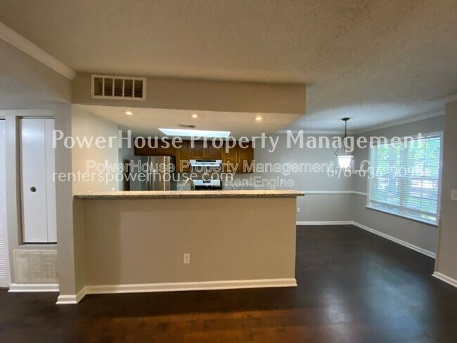 Building Photo - 5043 Brookside Ct