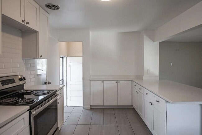 Building Photo - Charming duplex in Platt Park for rent
