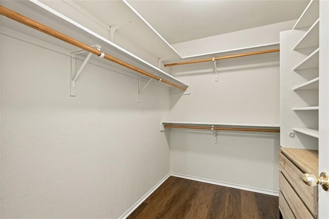 Building Photo - 3120 Cohoba Dr