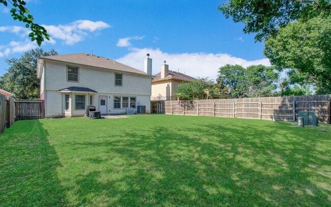 Building Photo - 16126 Coleburn Dr