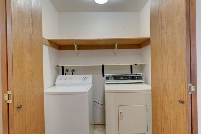 Building Photo - Waterfront Condo with 2 car garage