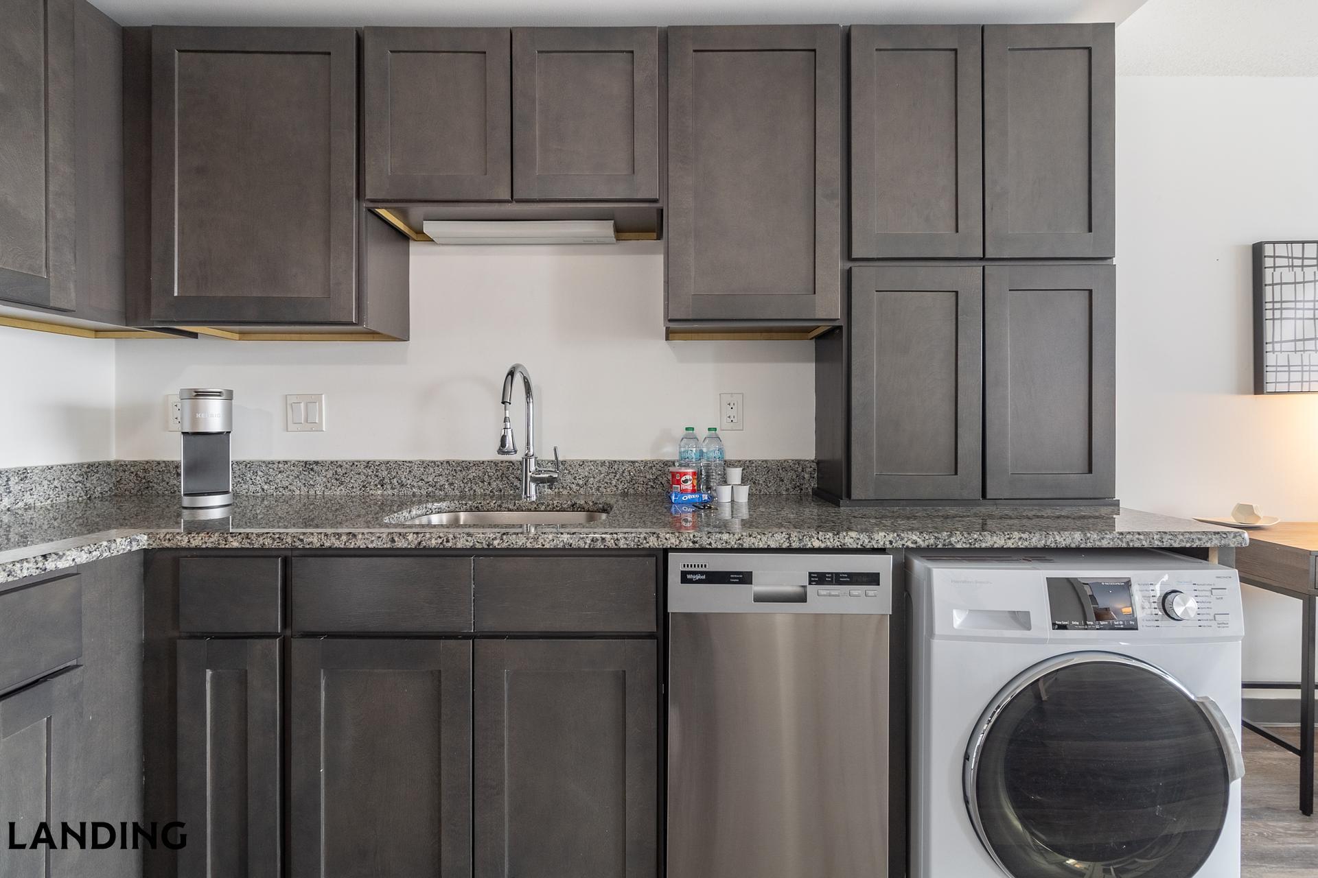 Building Photo - 50 Morgan St N