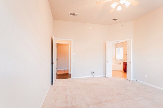 Building Photo - 4505 Hees Ct