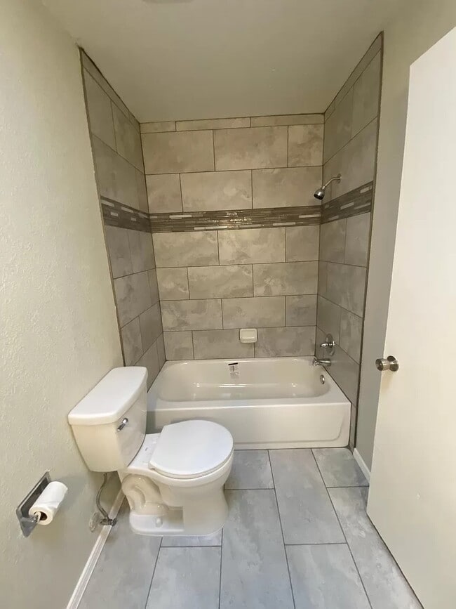 Building Photo - 10801 Havenrock Dr