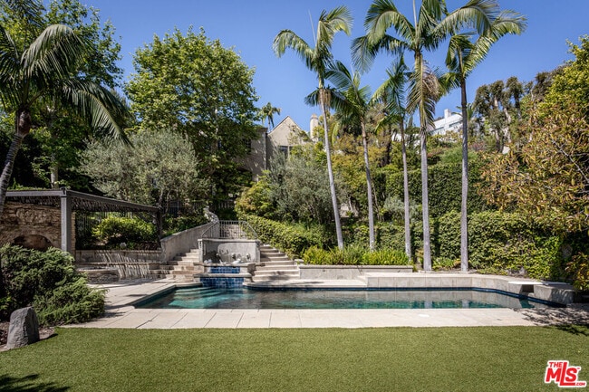 Building Photo - 353 N Gunston Dr