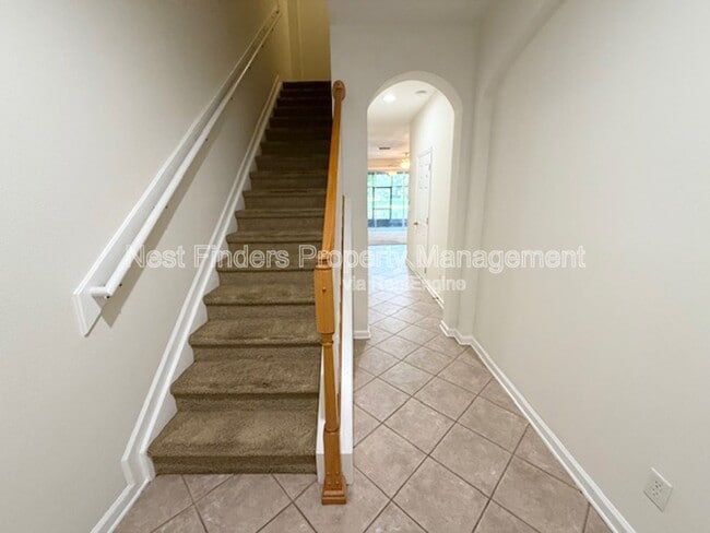 Building Photo - 5794 Sandstone Way